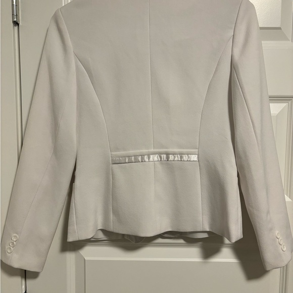 White Blazer - Picture 4 of 4